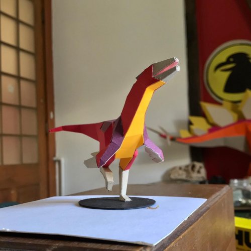 Трёхмерные бумажные скульптуры динозавров Себы Нараньо (10 фото)