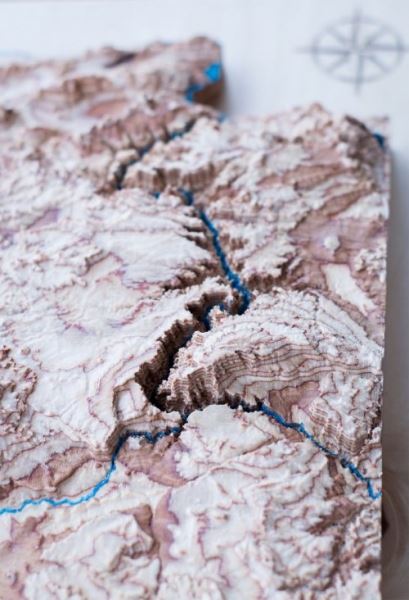 Геолог вырезает из дерева 3D-карты, чтобы показать насколько красива наша планета (9 фото)